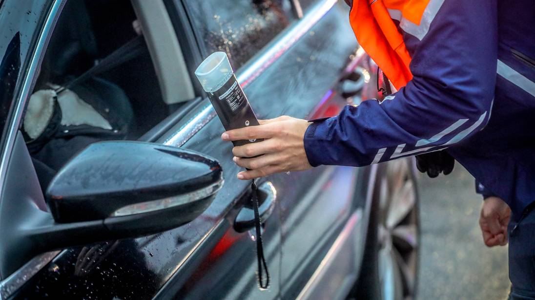 Rijverbod na positieve alcoholtest duurt sowieso twaalf uur vanaf juli