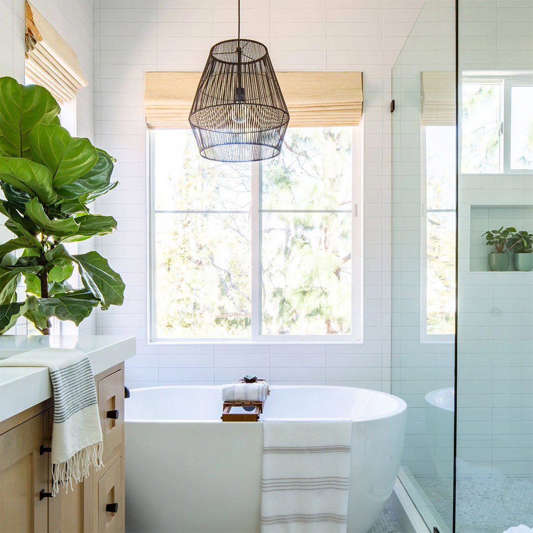 A Breezy Primary Bathroom Refresh 10 Years in the Making