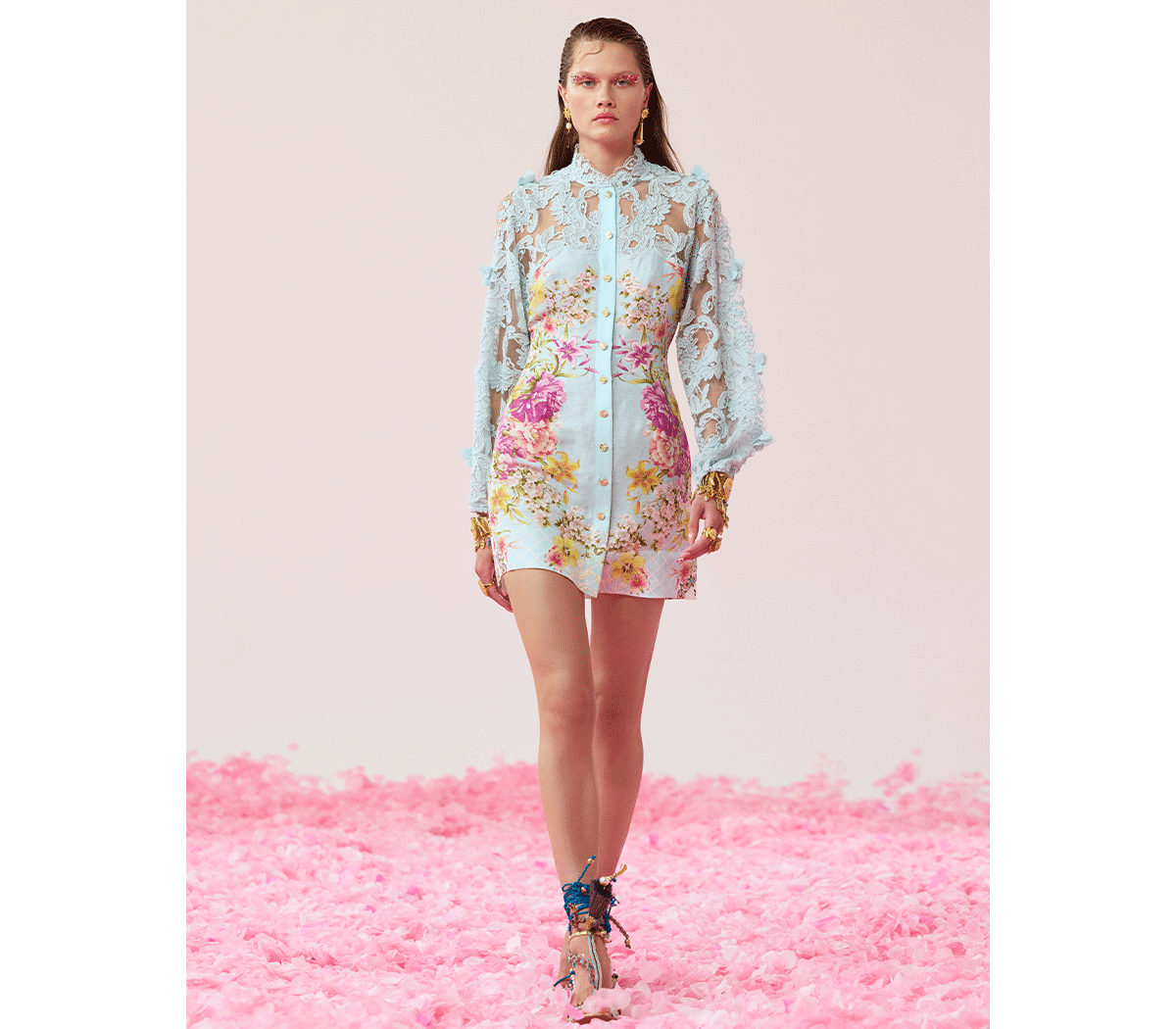 BAZAAR BLOOMS