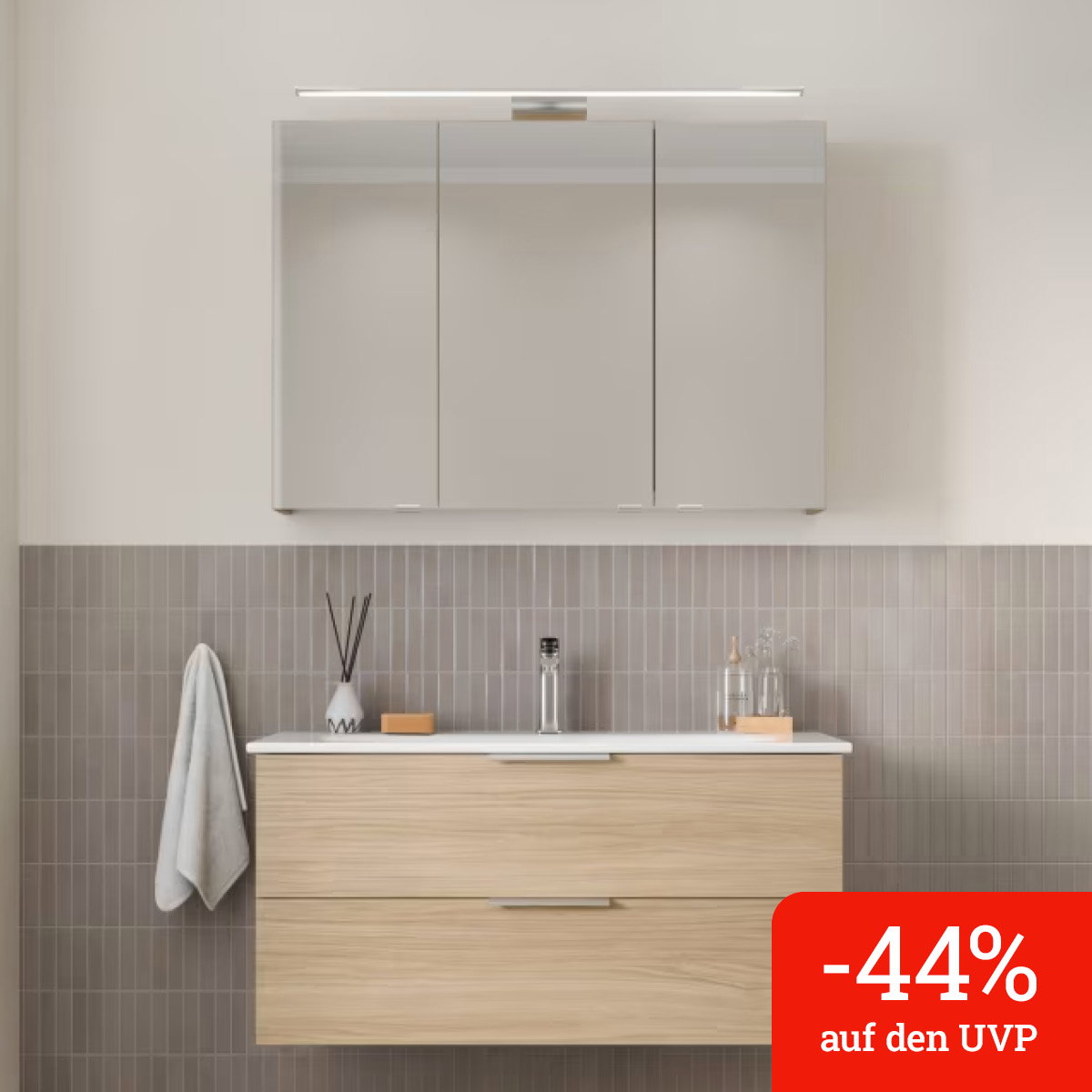 Steinkamp Living 2.0 / GROHE Essence Badmöbel Set 100 cm mit Spiegelschrank