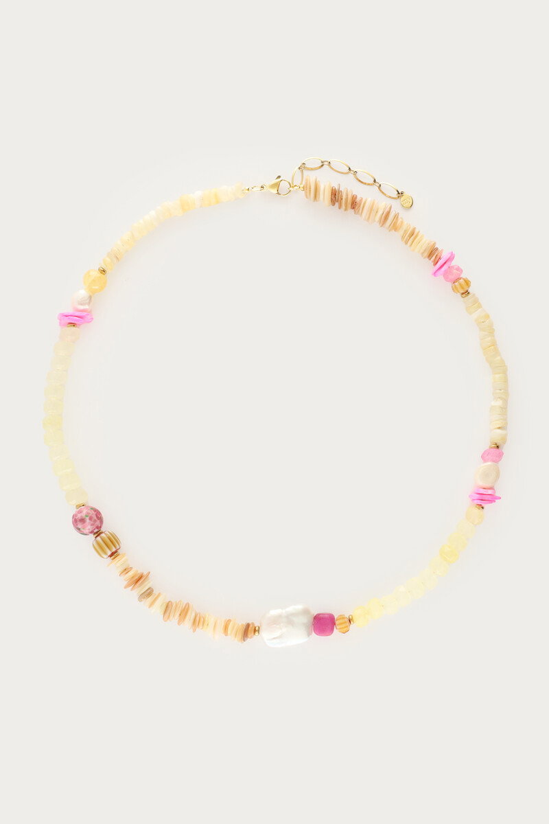 Art licht gele ketting met kralen en zoetwaterparel