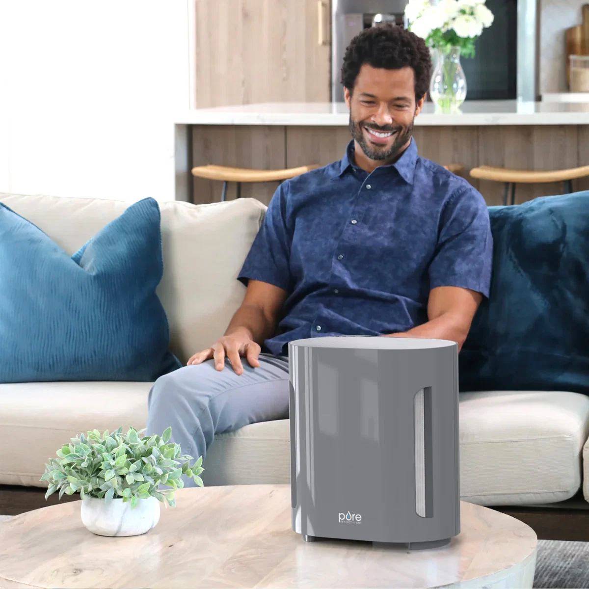 Image of Compact HEPA UV-C Air Purifier