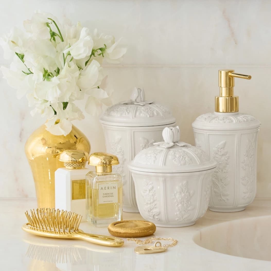 BATHROOM ACCESSORIES