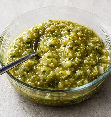 Quick Tomatillo Salsa