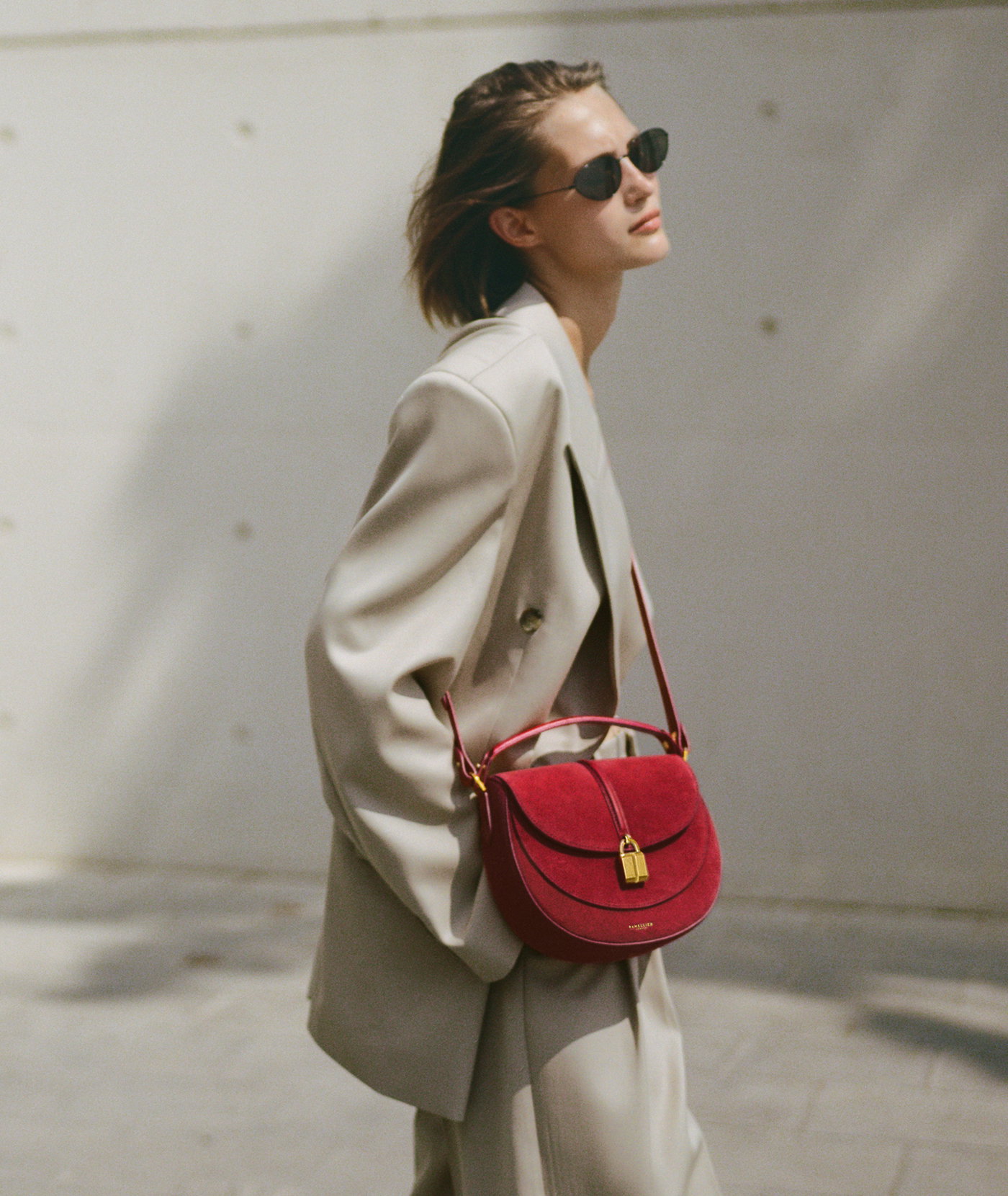the siena saddle berry red suede