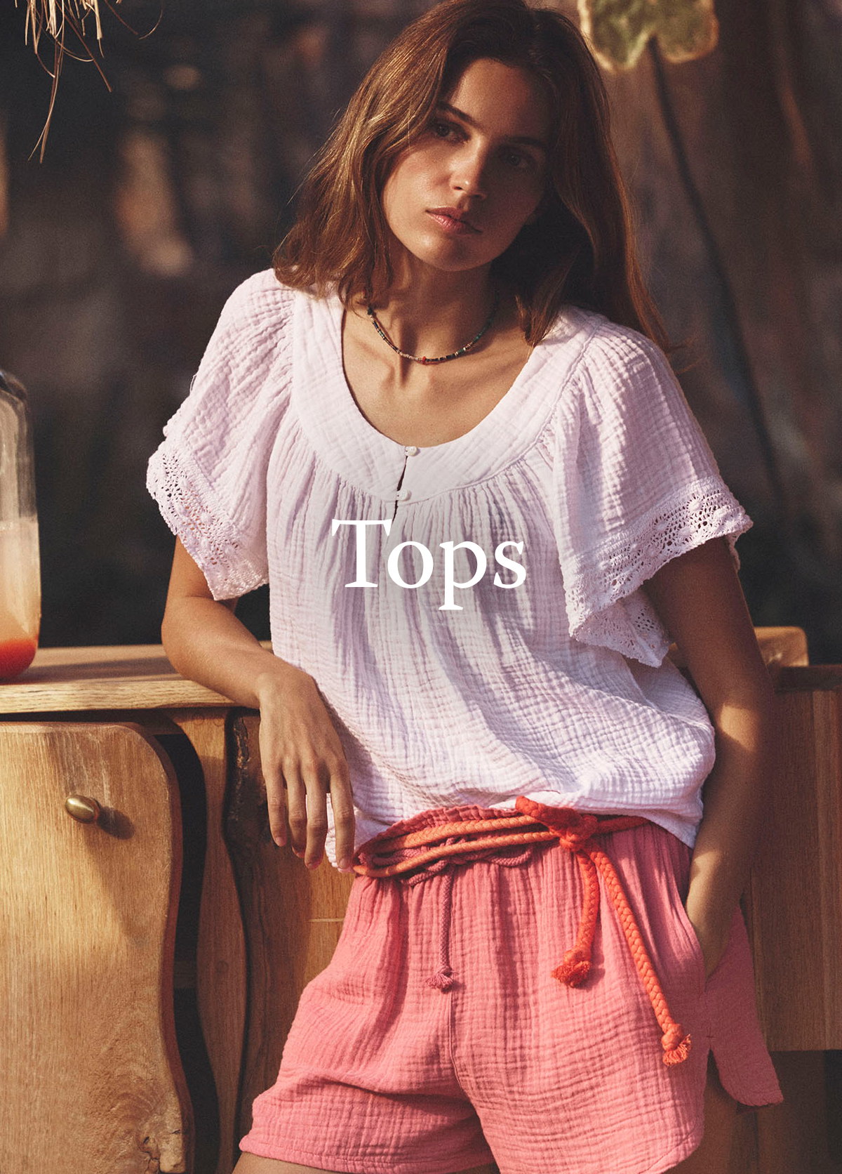 Rita Top White Starla Shorts Faded Rose. Shop Tops for the Summer Season.