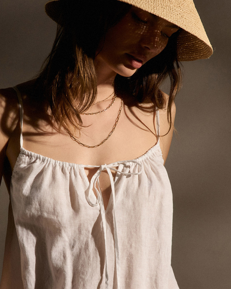 WOMEN'S LINEN COLLECTION