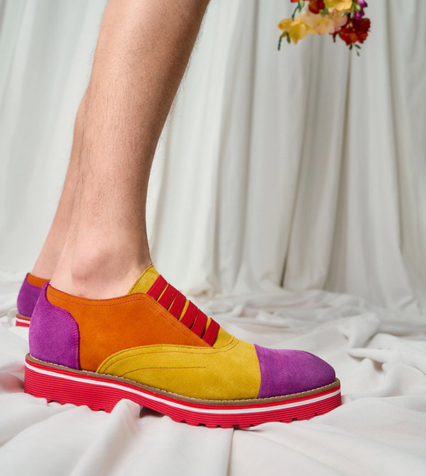 Herrenschuhe mit leichtgewichtiger Sohle