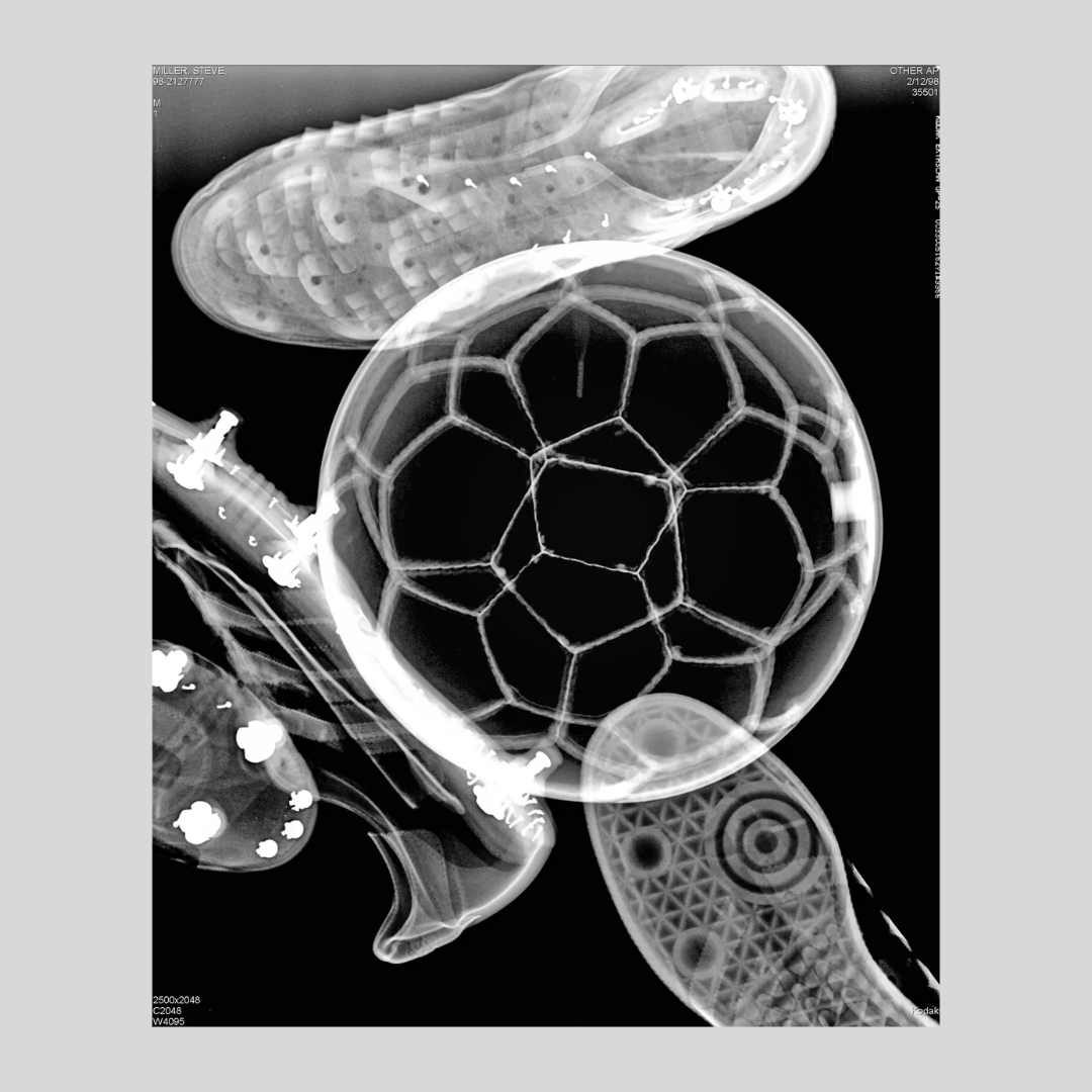 Steve Miller: Futebol