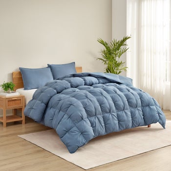 Casual Living Zuri Mega Puff 3-Piece Comforter Set