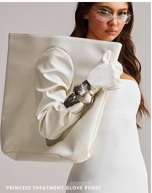 PRINCESS TREATMENT GLOVE PURSE