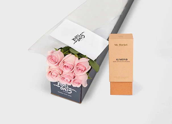 Image of Light Pink Roses with Mr Bucket Almond Dark Chocolate Dragee (ROA326)