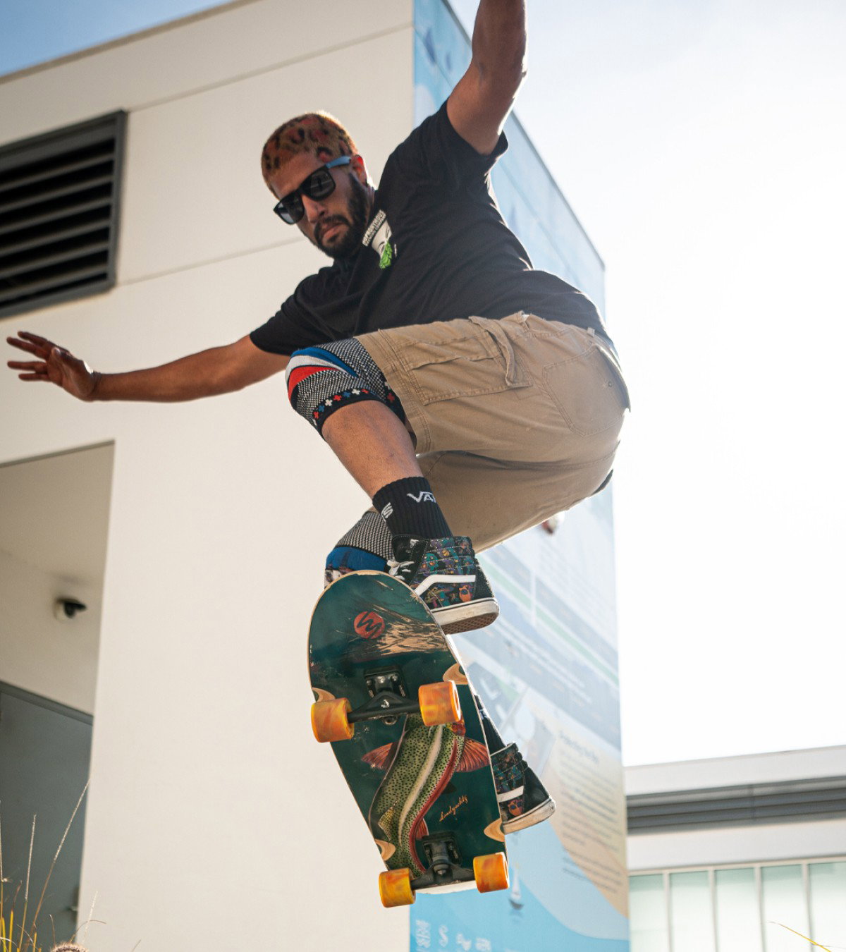 Shop cruiser completes from Landyachtz and more.