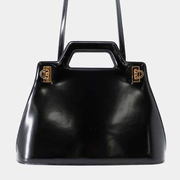 Ferragamo Wanda Medium Black P