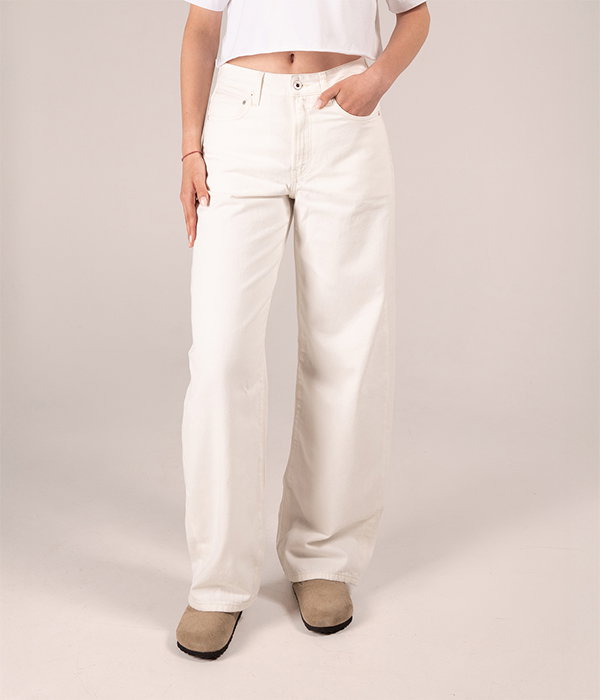 Lucy Loose White Front