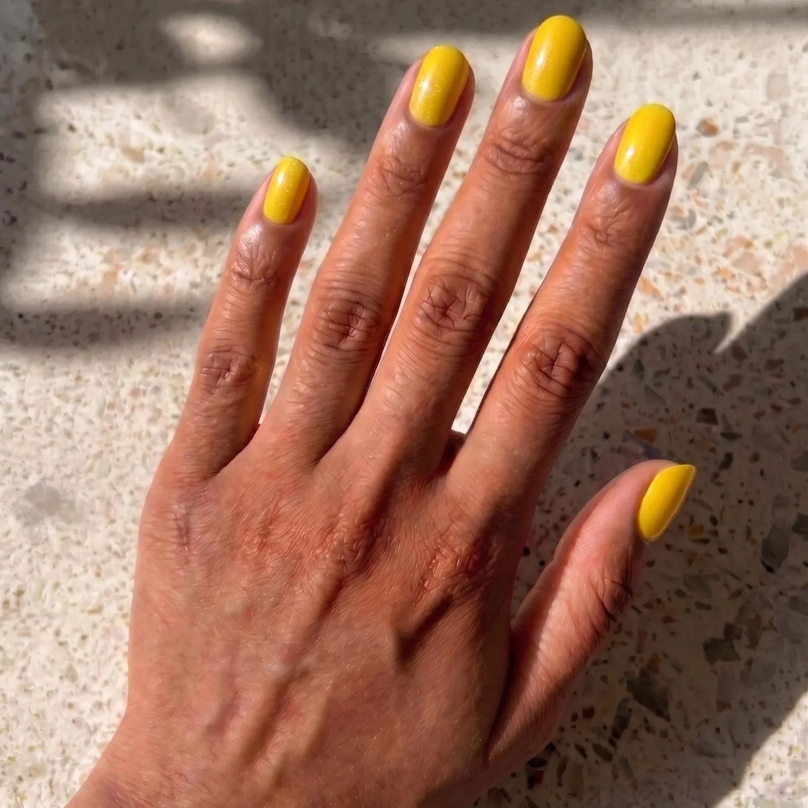 Image of CND - Vinylux Catching Light 0.5 oz - #472