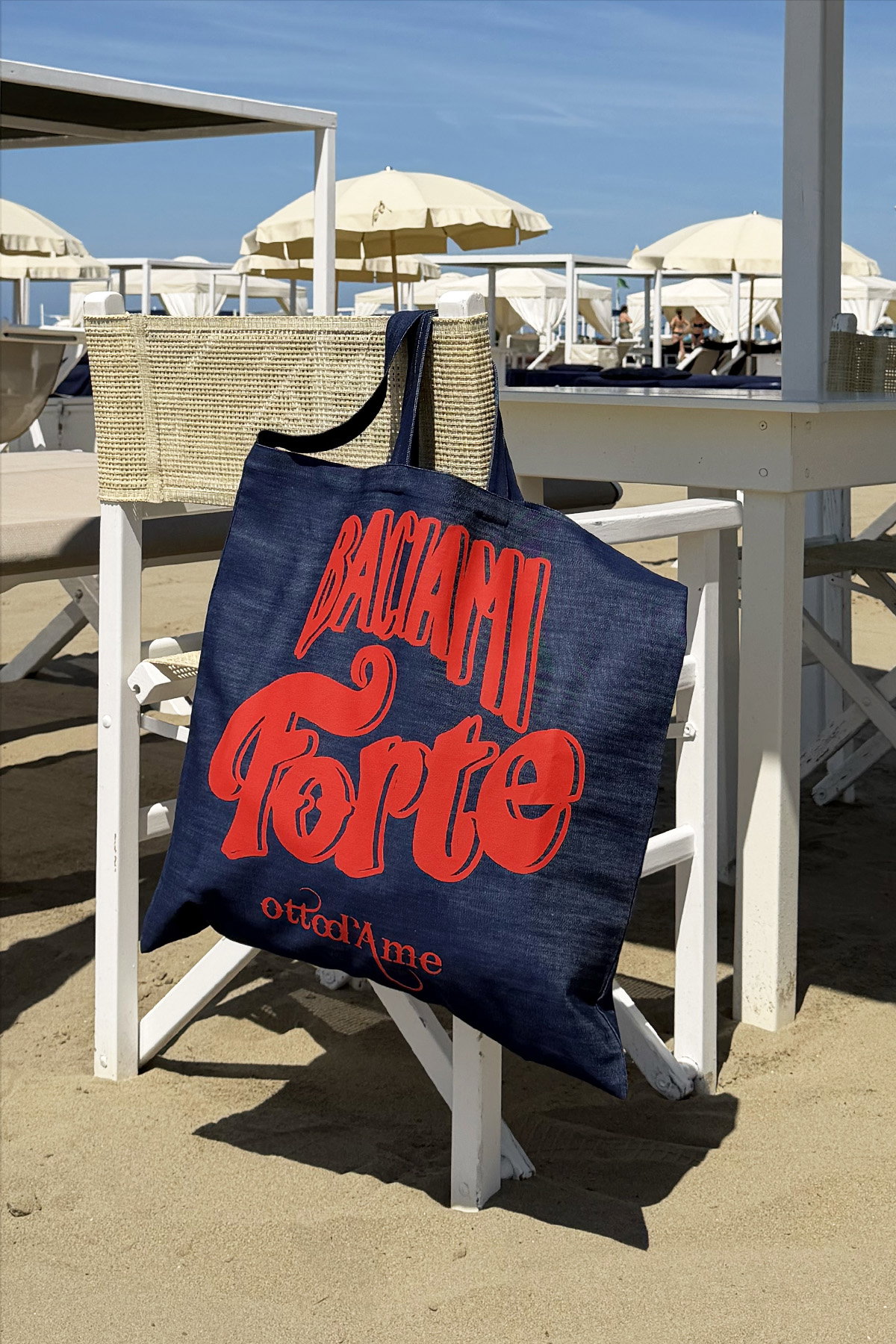 Shopper in denim con stampa