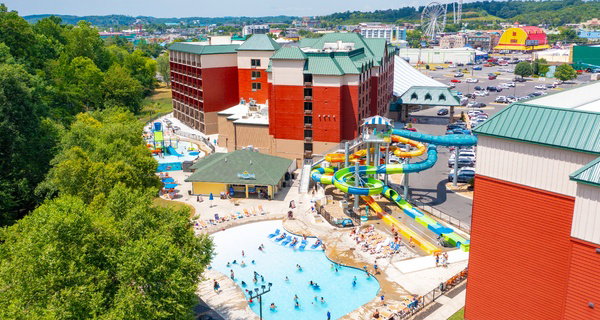 Waterpark Resort in Pigeon Forge, TN