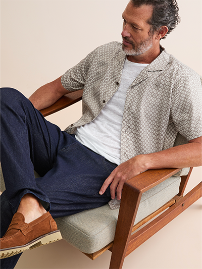 Men's Short Sleeve Shirt in Taupe London Geo Cross