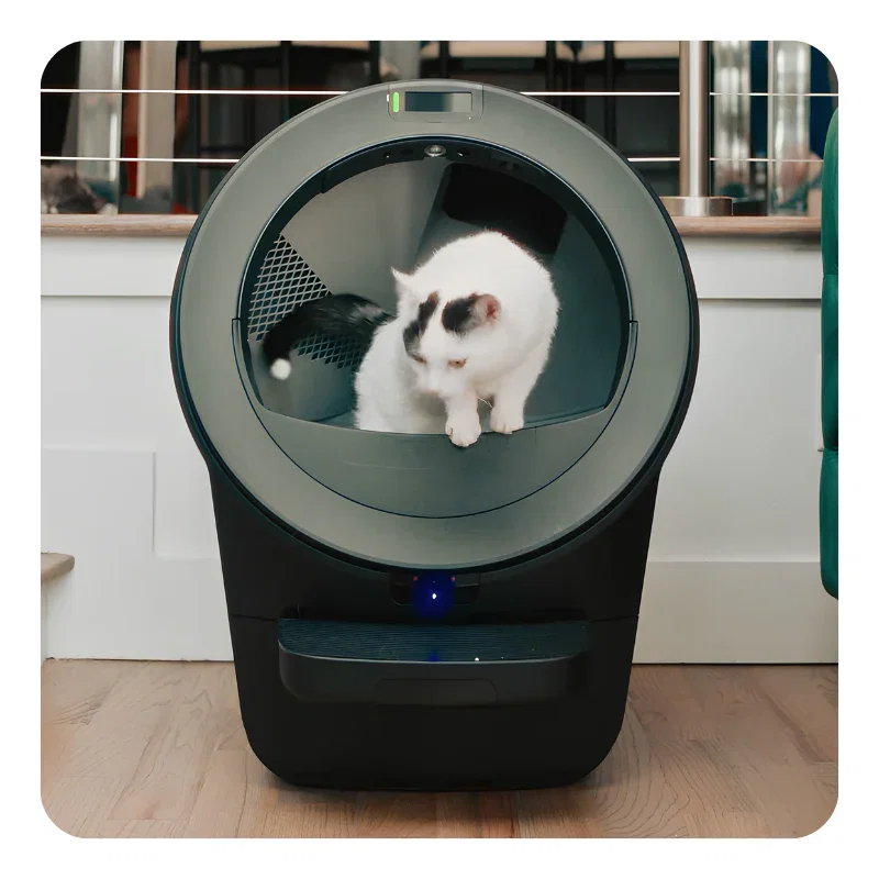 Litter-Robot 5 in black