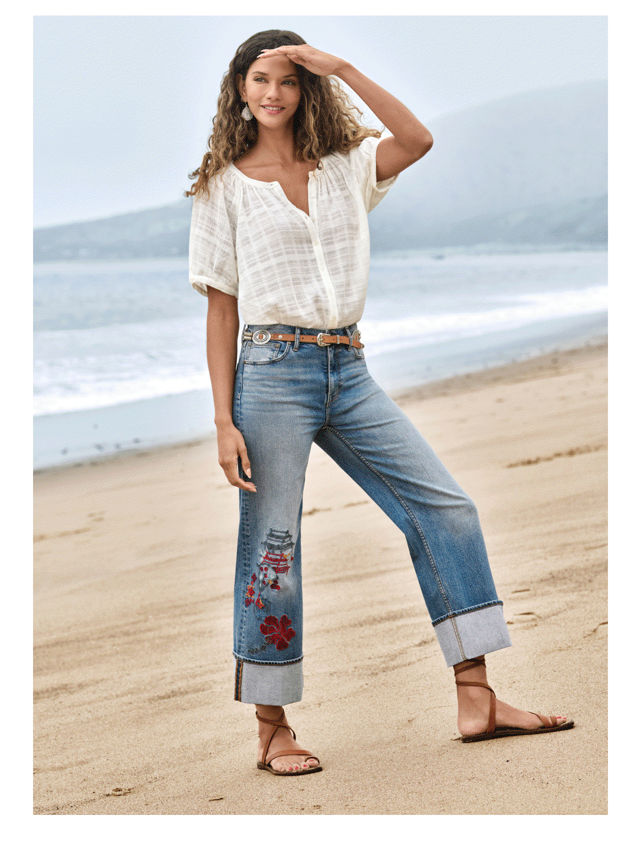 EASY DENIM, EFFORTLESS TOPS
