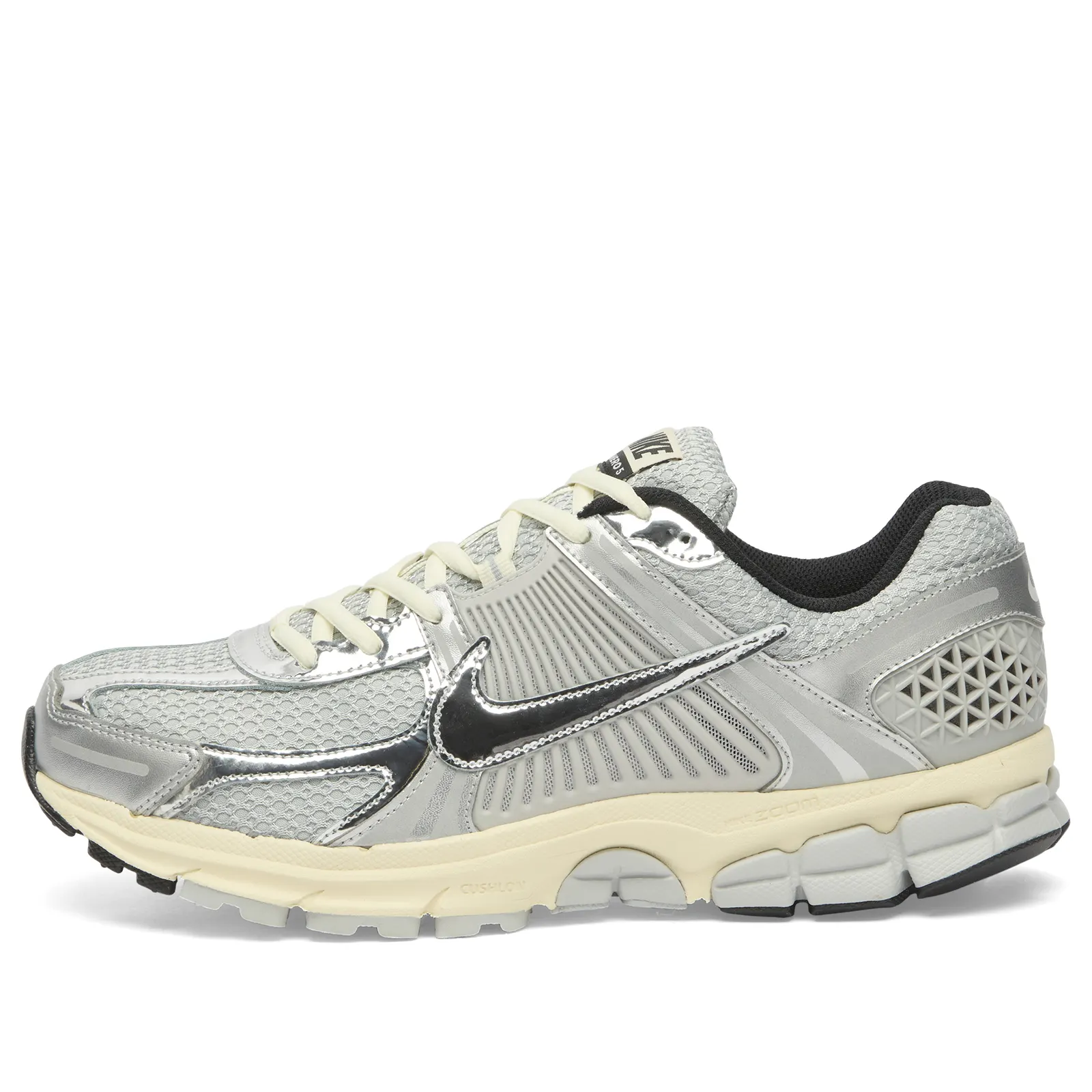 Nike Vomero 5 Chrome Sneaker