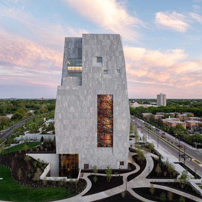 Tod Williams Billie Tsien Architects completes "intentionally sculptural" Obama Presidential Center