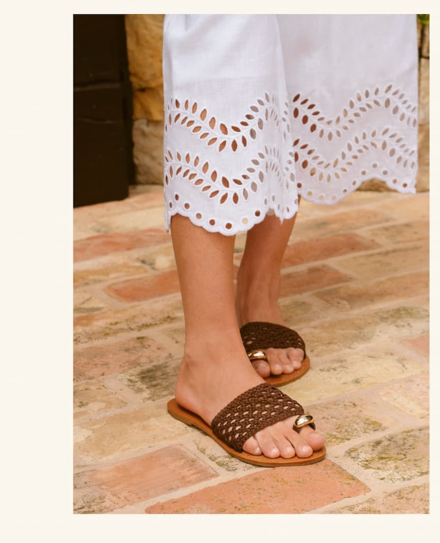 Tiva in Brown
