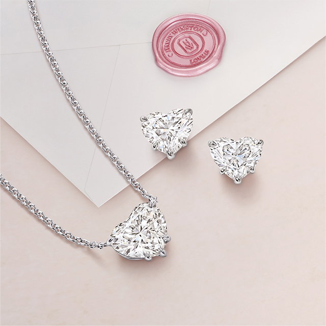 Heart-Shaped Diamond Solitaire Pendant & Earstuds
