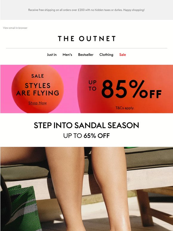 It's officially sandal season