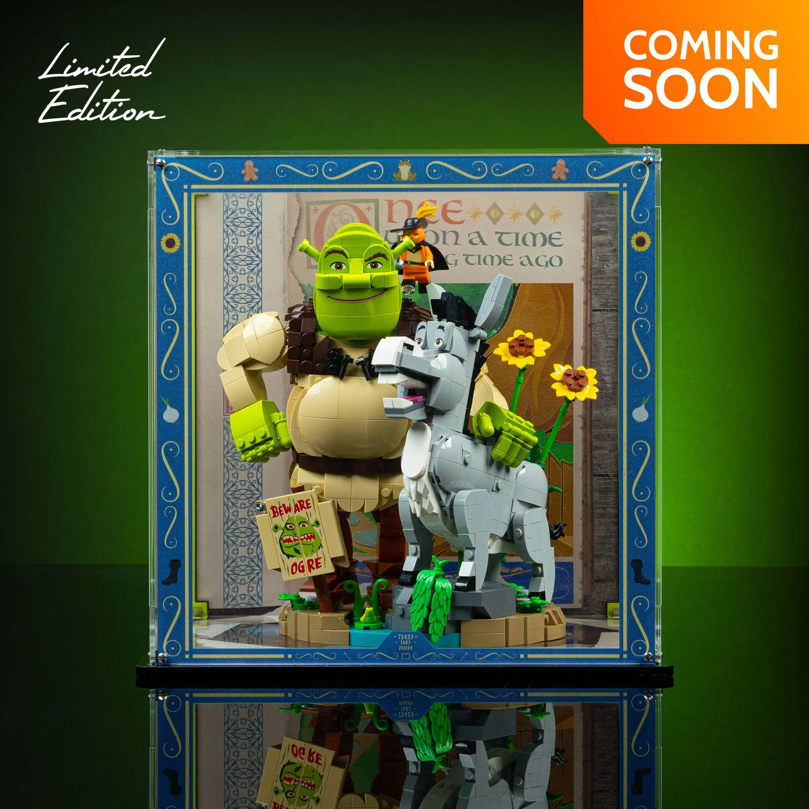 Image of Limited Edition Display Case for LEGO® Shrek, Donkey & Puss in Boots (72423)