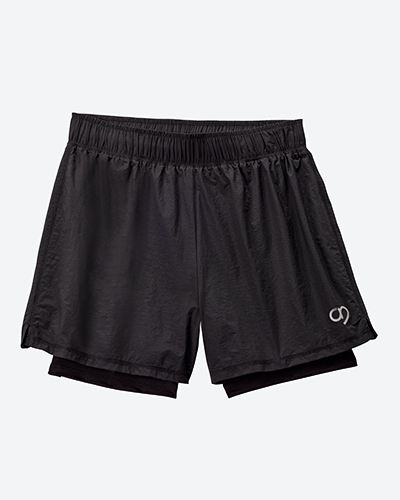 Shorts, schwarz, doppelter Stoff, elastischer Bund, Produktansicht, Vorderansicht