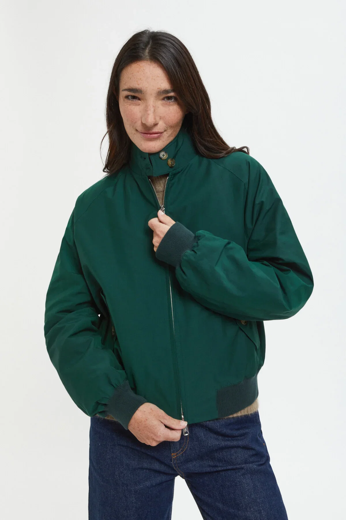 Image of G9 Woman