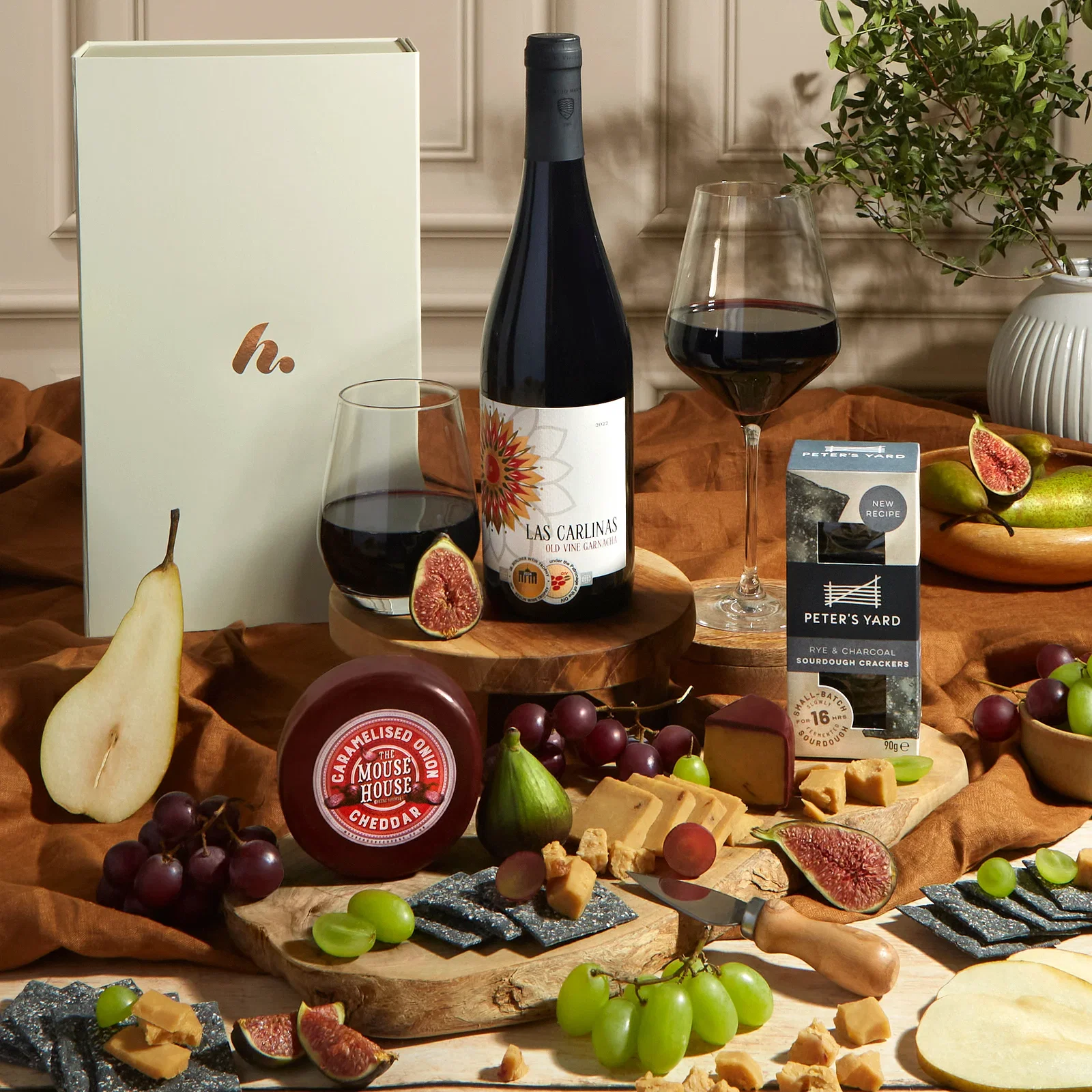 Image of Classic Red Wine & Cheese Gift Box