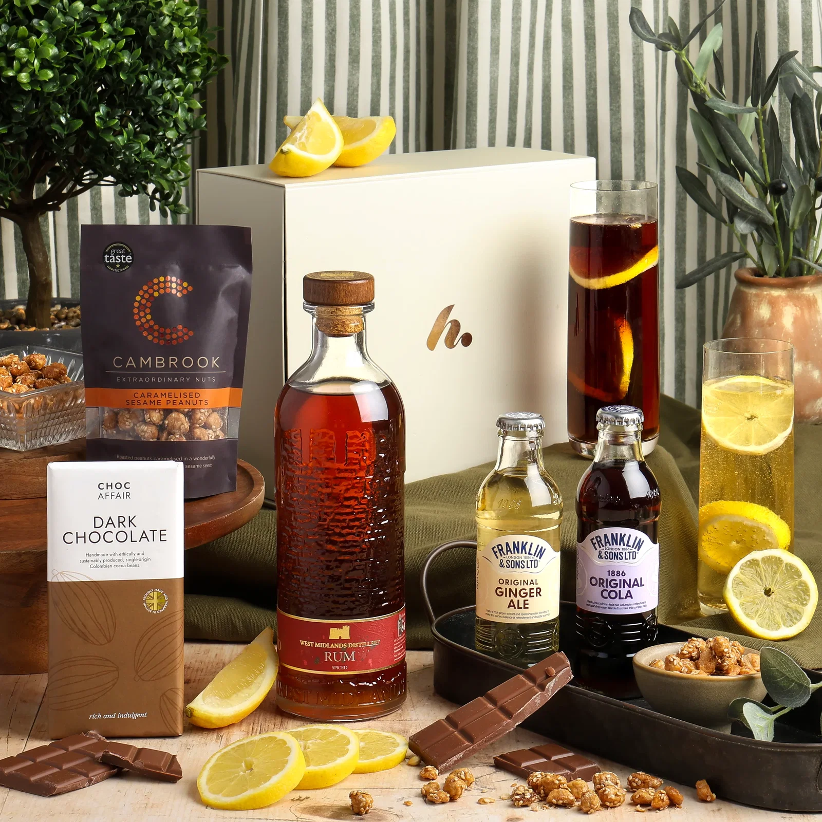 Image of Luxury Spiced Rum & Treats Hamper