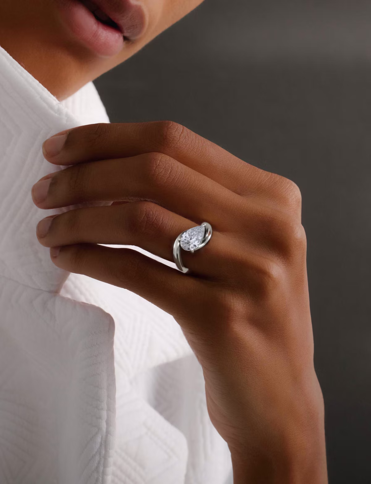 The latest engagement ring with VRAI created diamonds symbolizes the unbroken bond of your love.
