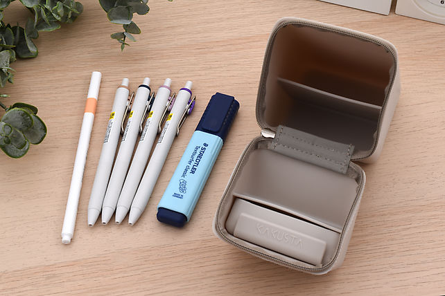 Giveaway: Innovative Pen Case & Pens Set Giveaway: Innovative Pen Case & Pens Set