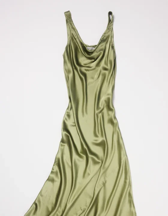 SHOP DRESSES