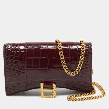 Hourglass Burgundy Croc Emboss