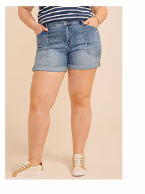 Model wearing maurices clothing.
