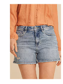 Model wearing maurices clothing.
