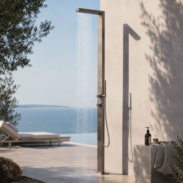Bild OUTLIV. Rimini Gartendusche Warmwasser Edelstahl Silber