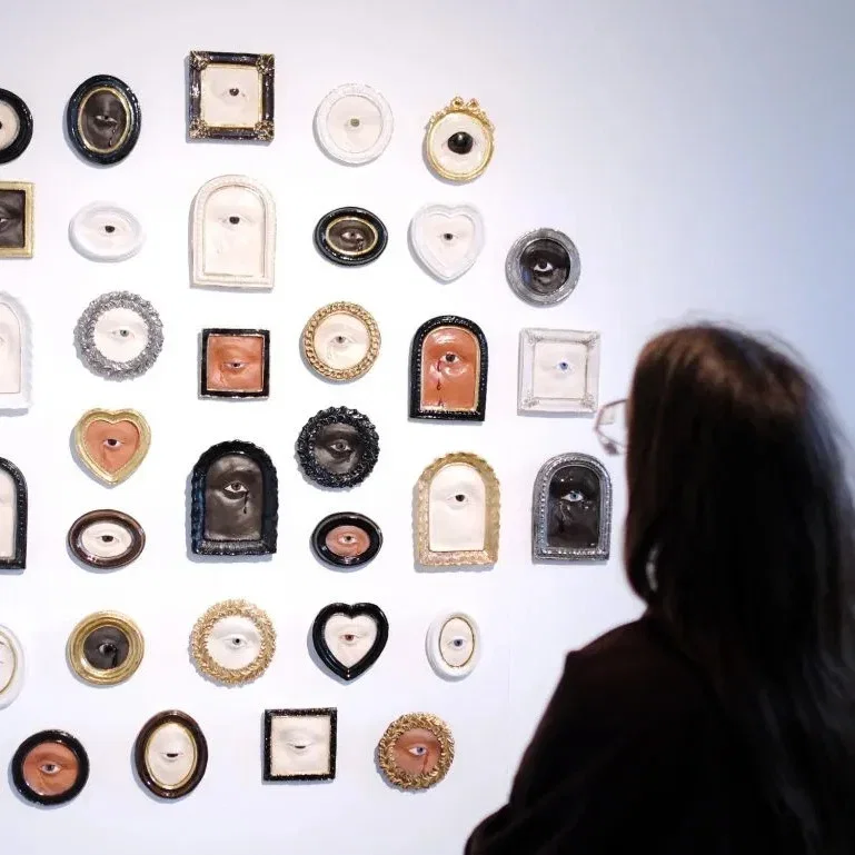 London’s Gallery Scene Is Full of Contradictions. Its Art Is, Too.