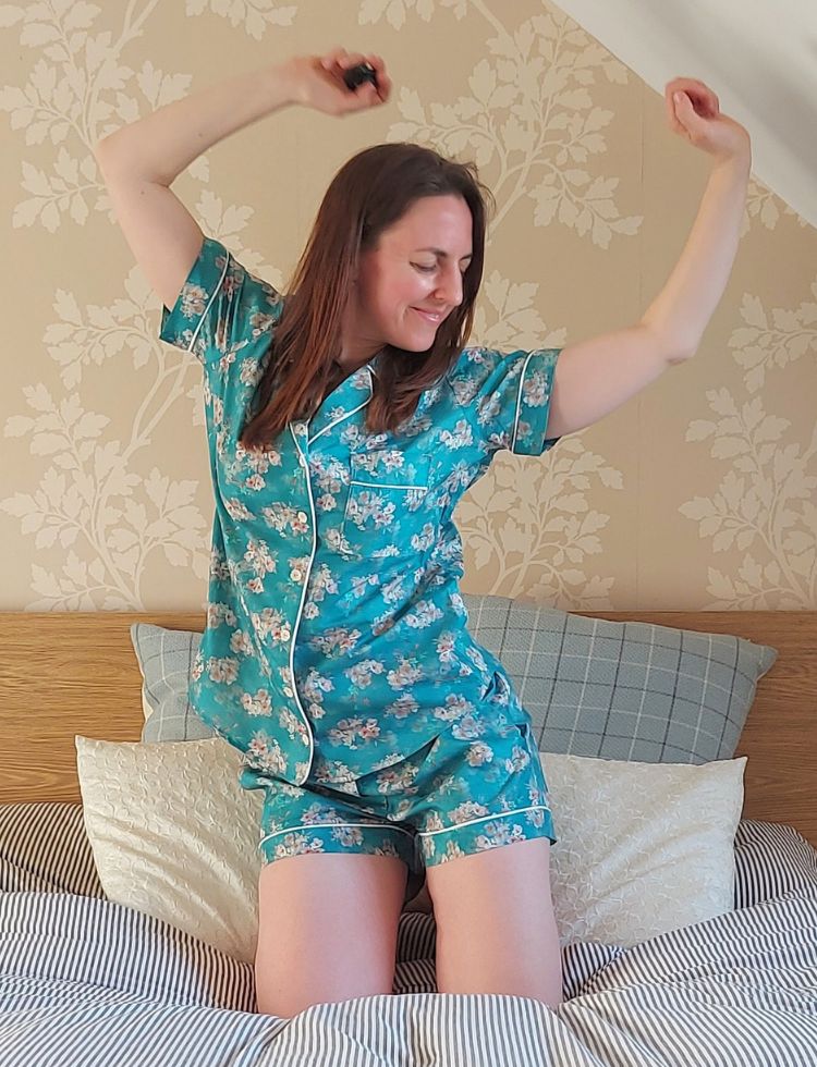 Emmsy Sews in Deadstock Cotton Lawn