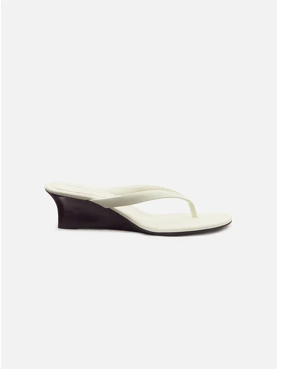 Amelia Sandal