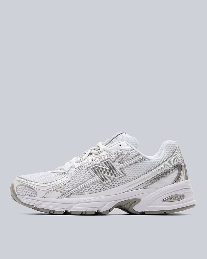 New Balance 740 Trainer