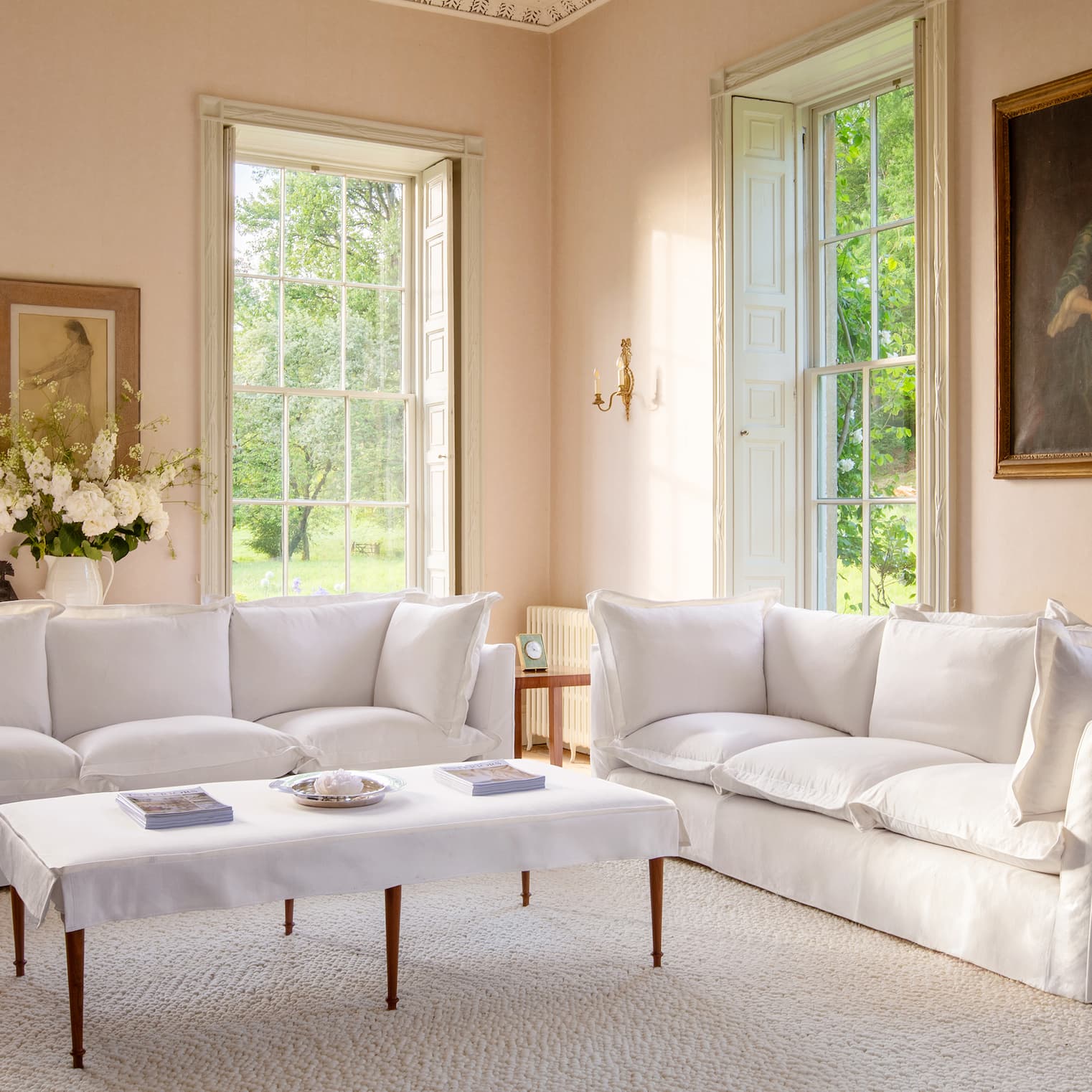Coco 3.5 Seater Sofa with Oxford Border cushions in Cotton Linen Snow Drop