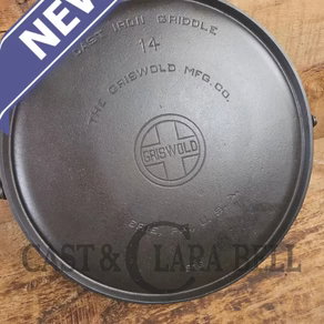 The BIGGEST you can buy! HTF 1920's Griswold No. 14 Round Griddle with Bail. Block Logo,  #618.  Ready to make pizzas by the fire!