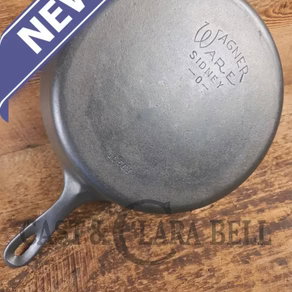 The Classic!  1930's Wagner Ware #8 Cast Iron Skillet with Stylized Logo, 1058 Y