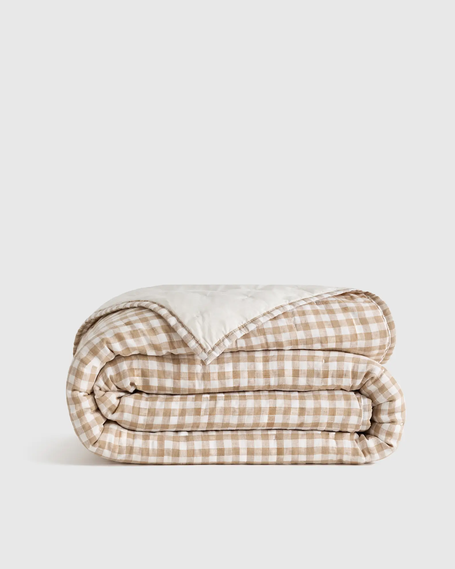 European Linen Patterned Quilt